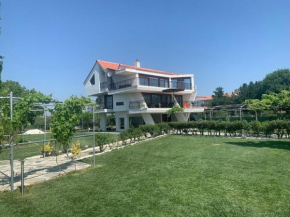 Villa IVIA